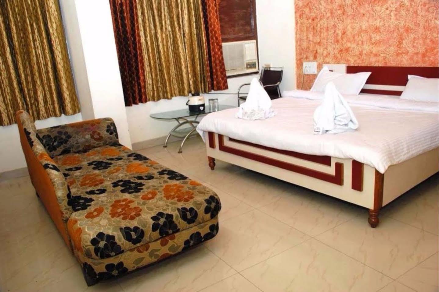 Hotel Sobhraj Ajmer Eksteriør billede